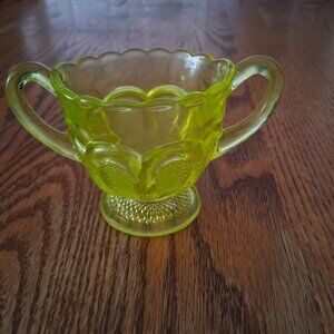 VTG Degenhart Texas Pattern Uranium Vaseline Glass Cream & Sugar set